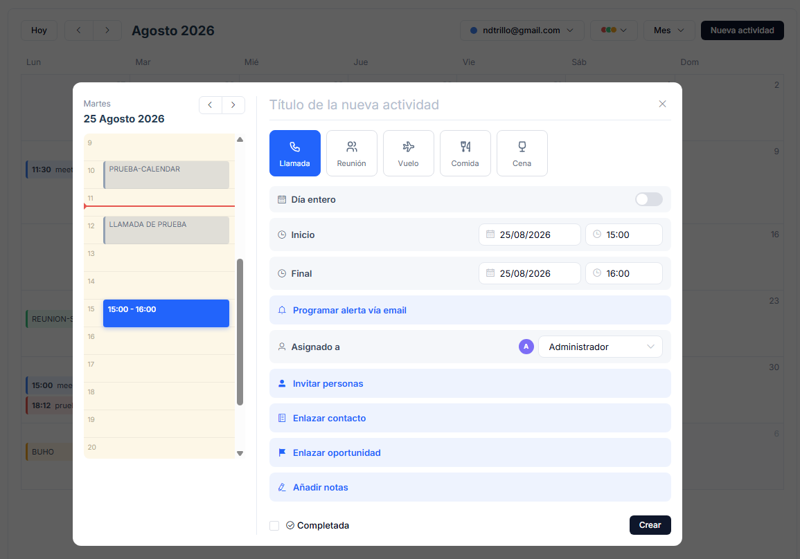 Formulario de nueva actividad: a la izquierda la agenda del día hora por hora, a la derecha el tipo, los horarios y los enlaces con el contacto y la oportunidad